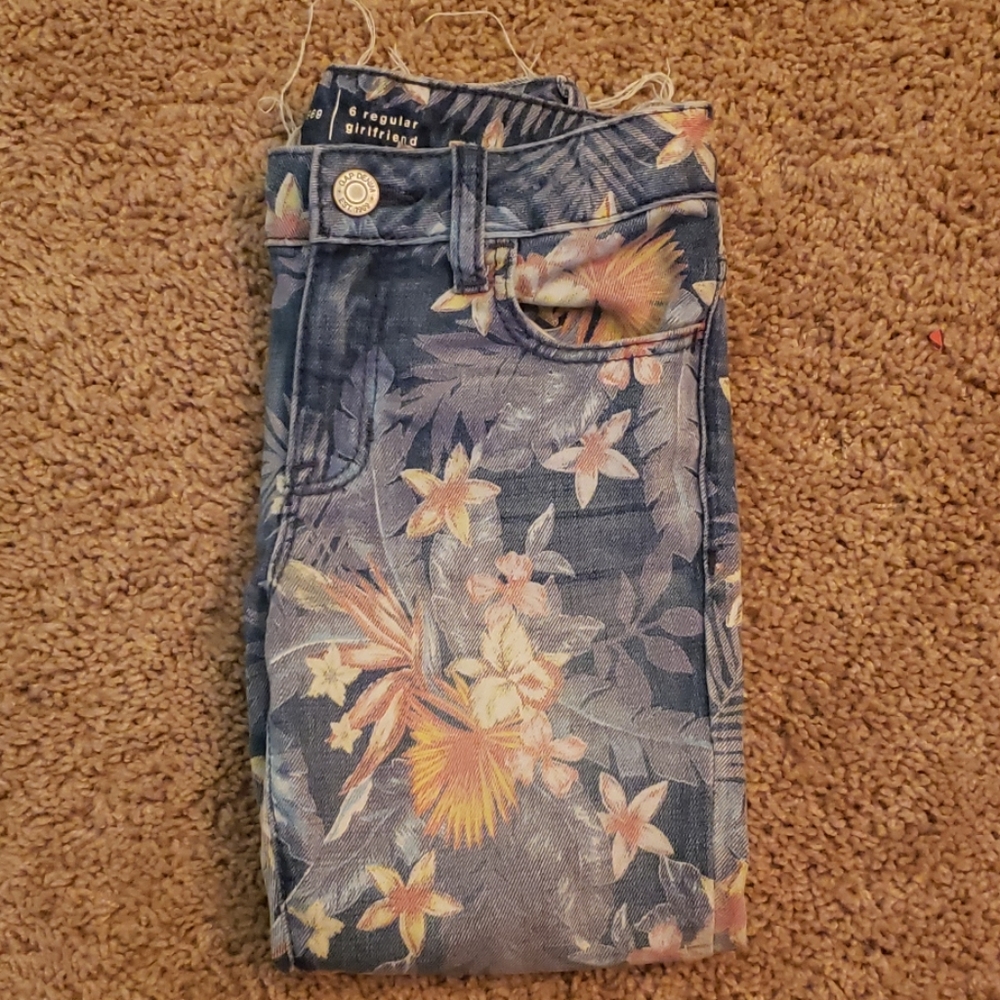 Gap Girlfriend Jean's Girls Size 6